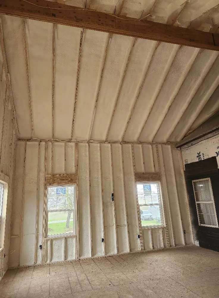 Top 10 Frequently Asked Questions About Spray Foam Insulation for Grow Rooms